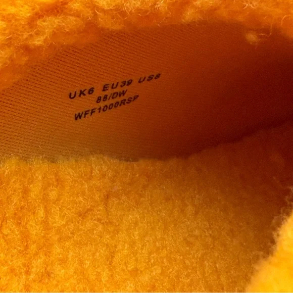 *New* Hunter Women's Play Sherpa Insulated Clogs in Black and Orange, Size 8 - Picture 8 of 8